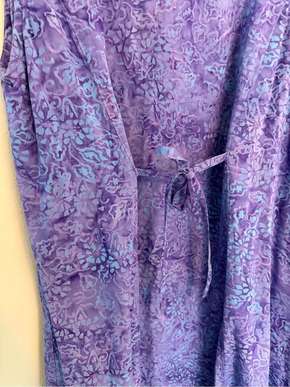 Purple Button-Front Sleeveless batik shell buttons vacation floral - Picture 6 of 6